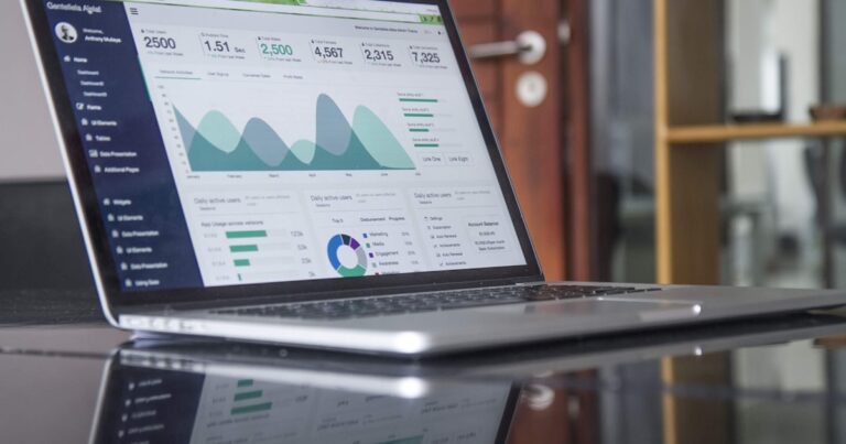 Best 3 Tools to Track Your Digital Income and Expenses in 2026 — A Complete Comparison